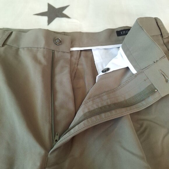 Izod Mens 38 Olive Green Pleated Front Shorts Bermuda 100% Polyester Golf - Picture 5 of 9